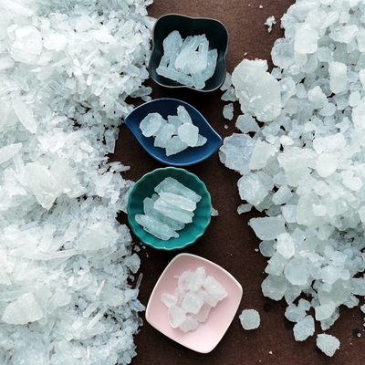 Isopropylbenzylamine/N-Benzylisopropylamine CAS 102-97-6 C10H15N pink/blue/white/yellow crystals